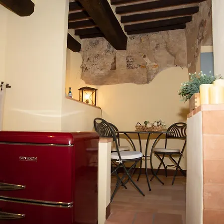 Gattamelata, Historic Flat With Modern Comforts Migliano