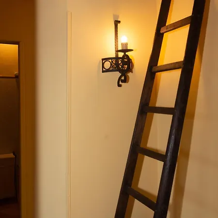 Gattamelata, Historic Flat With Modern Comforts Διαμέρισμα *